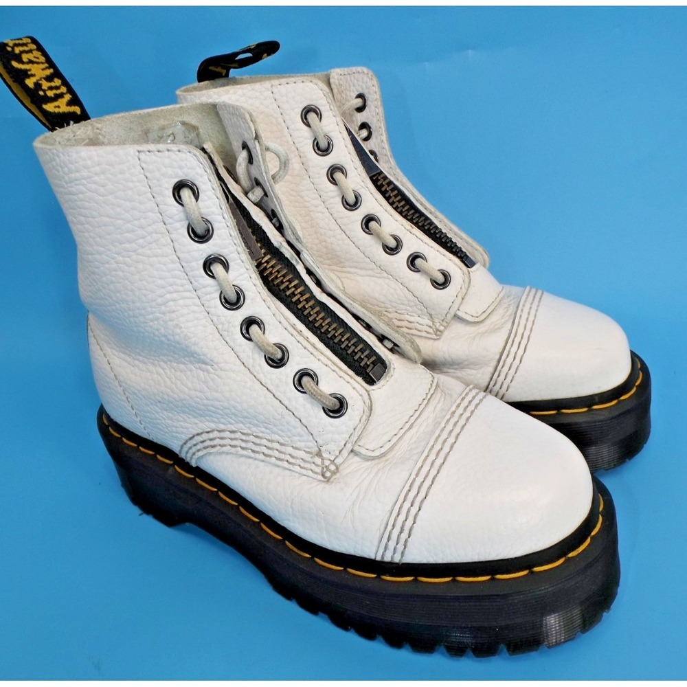 Dr Martensโ Sinclair White Leather Zippered Platform boots - Ladies size 6